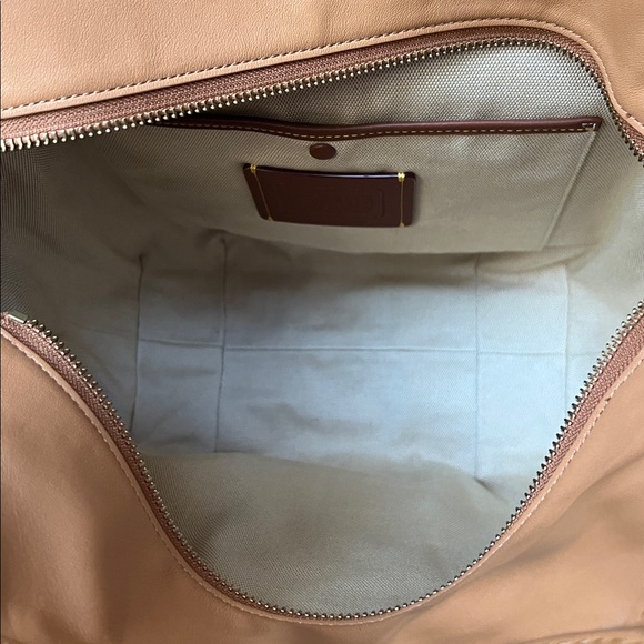 Coach Bea Tote-EUC - Picture 14 of 15